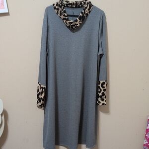 Elegant Gray Dress with Leopard Accents